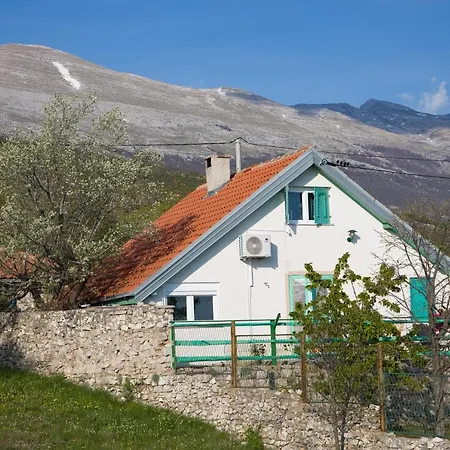 Agroturizam Kucica * موستار